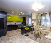 2-комн, 70кв м, этаж 6/25 ул. Лескова,21