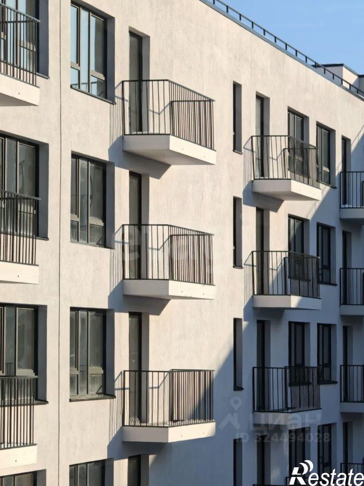 Купить квартиру за 10 000 000 рублей на Большевистская улица, 56