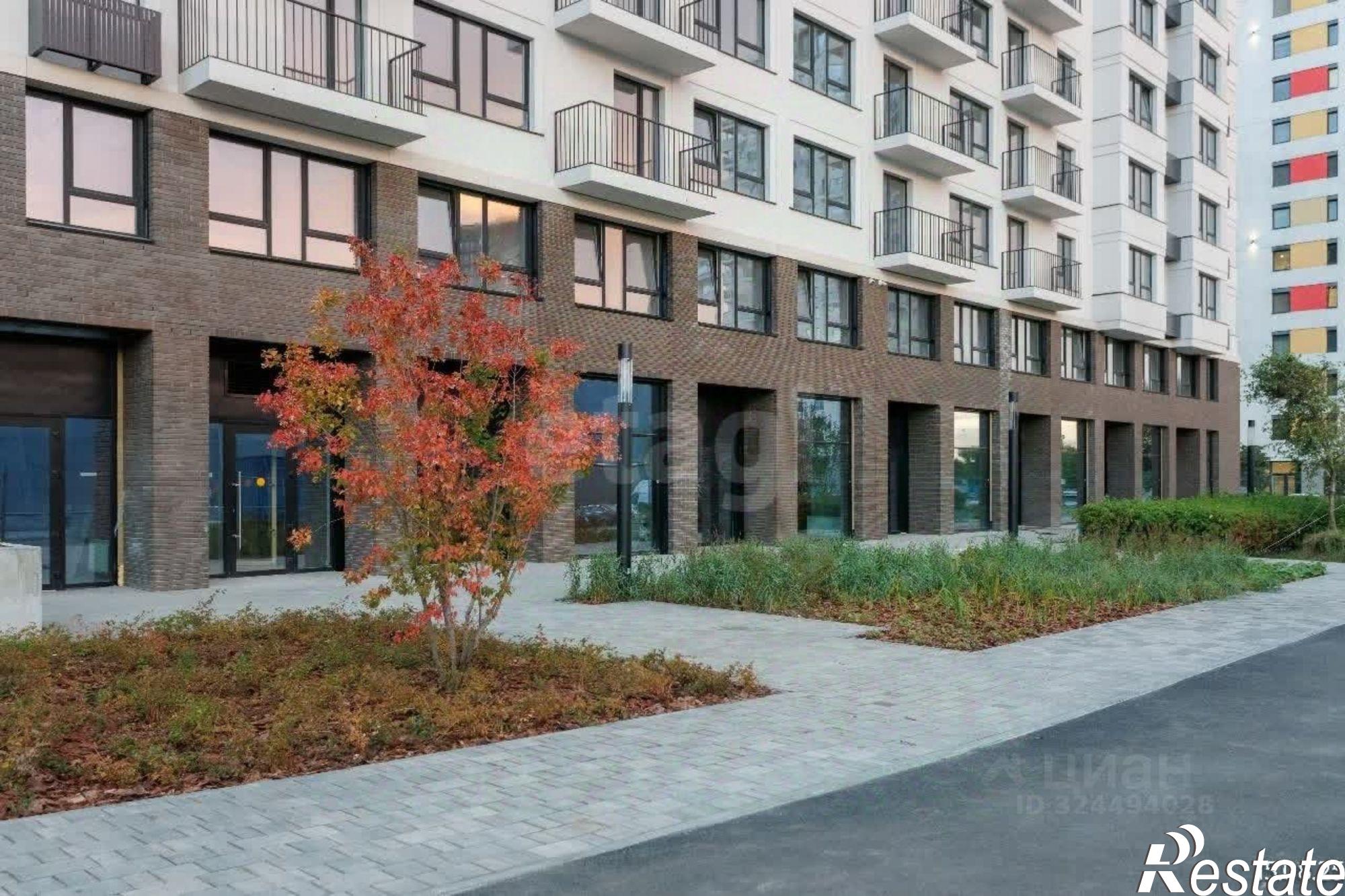 Купить квартиру за 10 000 000 рублей на Большевистская улица, 56