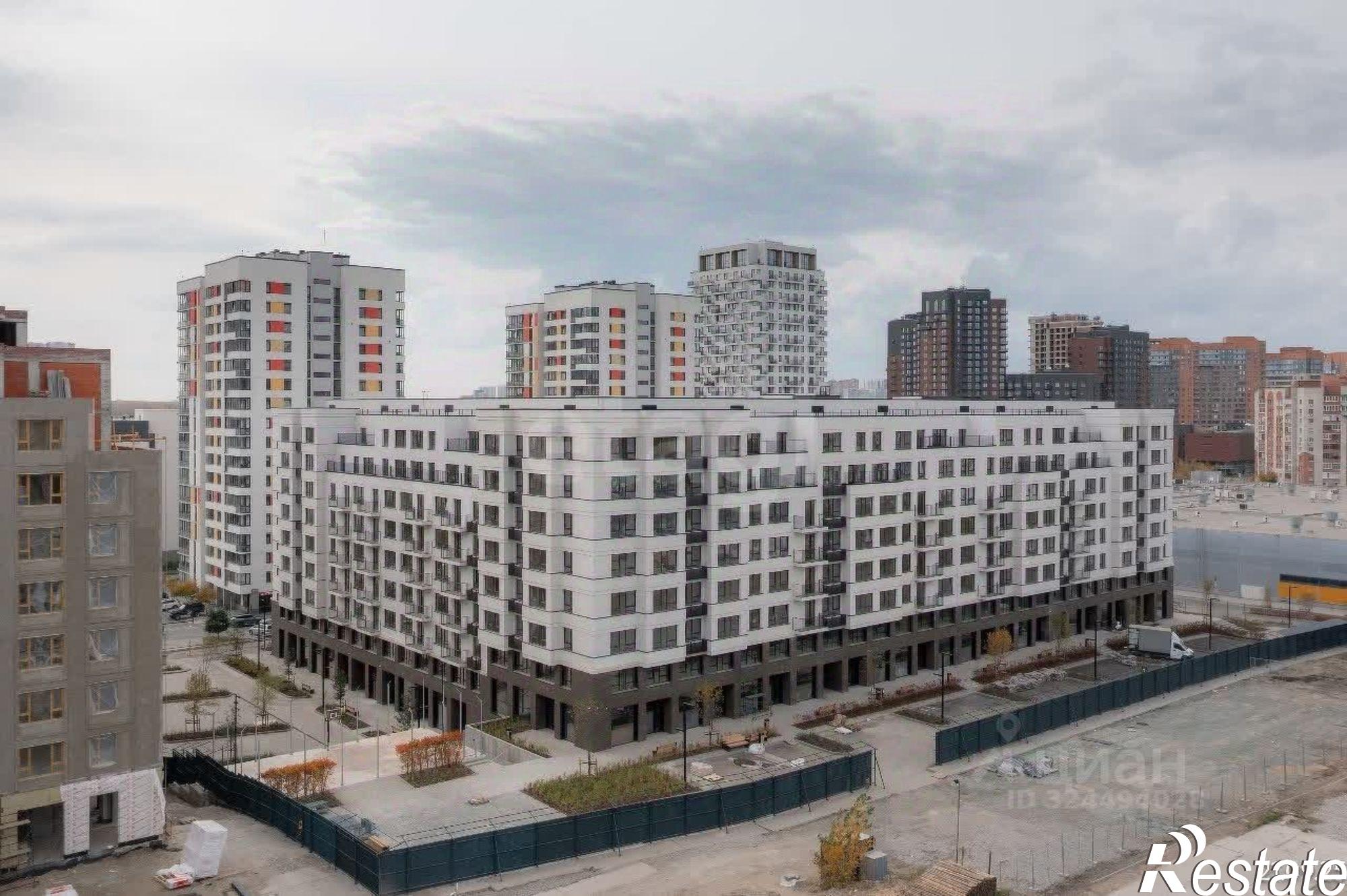 Купить квартиру за 10 000 000 рублей на Большевистская улица, 56