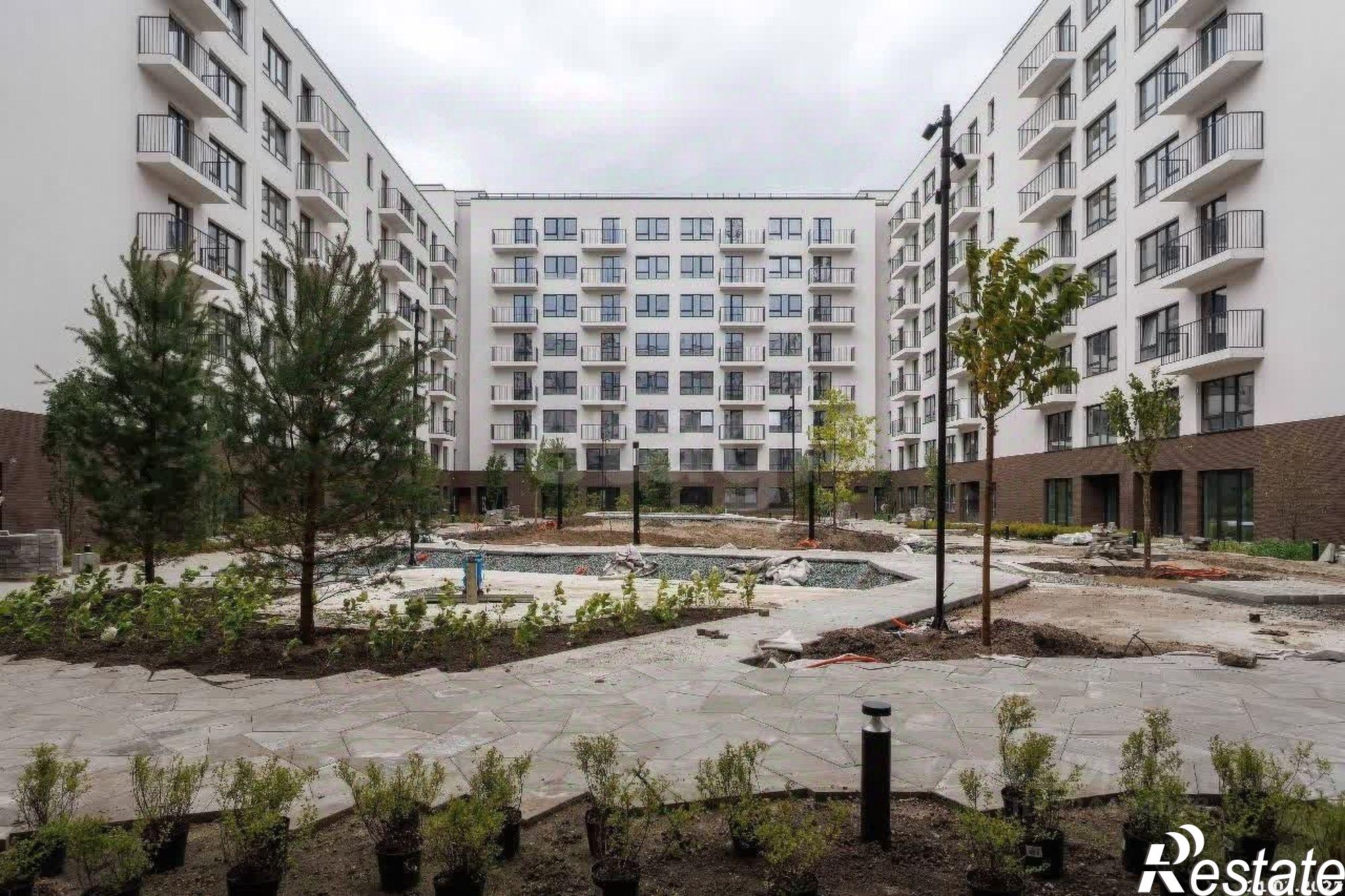 Купить квартиру за 10 000 000 рублей на Большевистская улица, 56