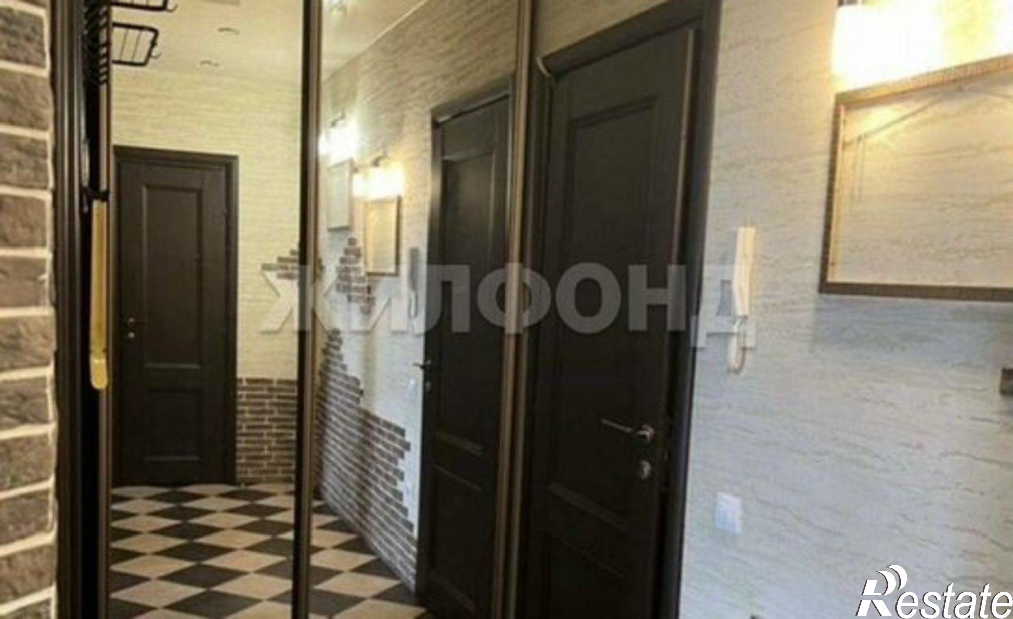 Купить квартиру за 5 500 000 рублей на улица Петухова, 104А