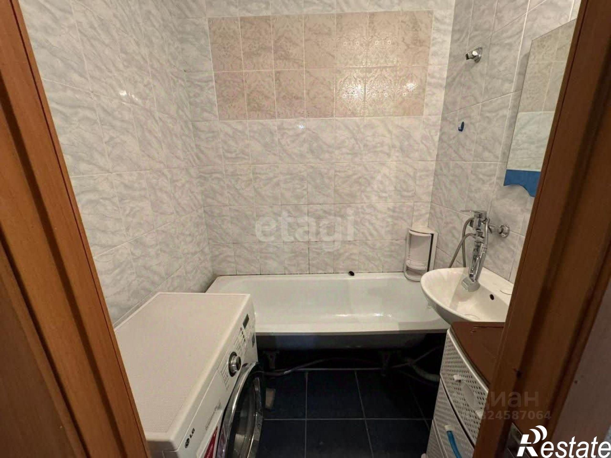 Купить квартиру за 4 000 000 рублей на улица Петухова, 168