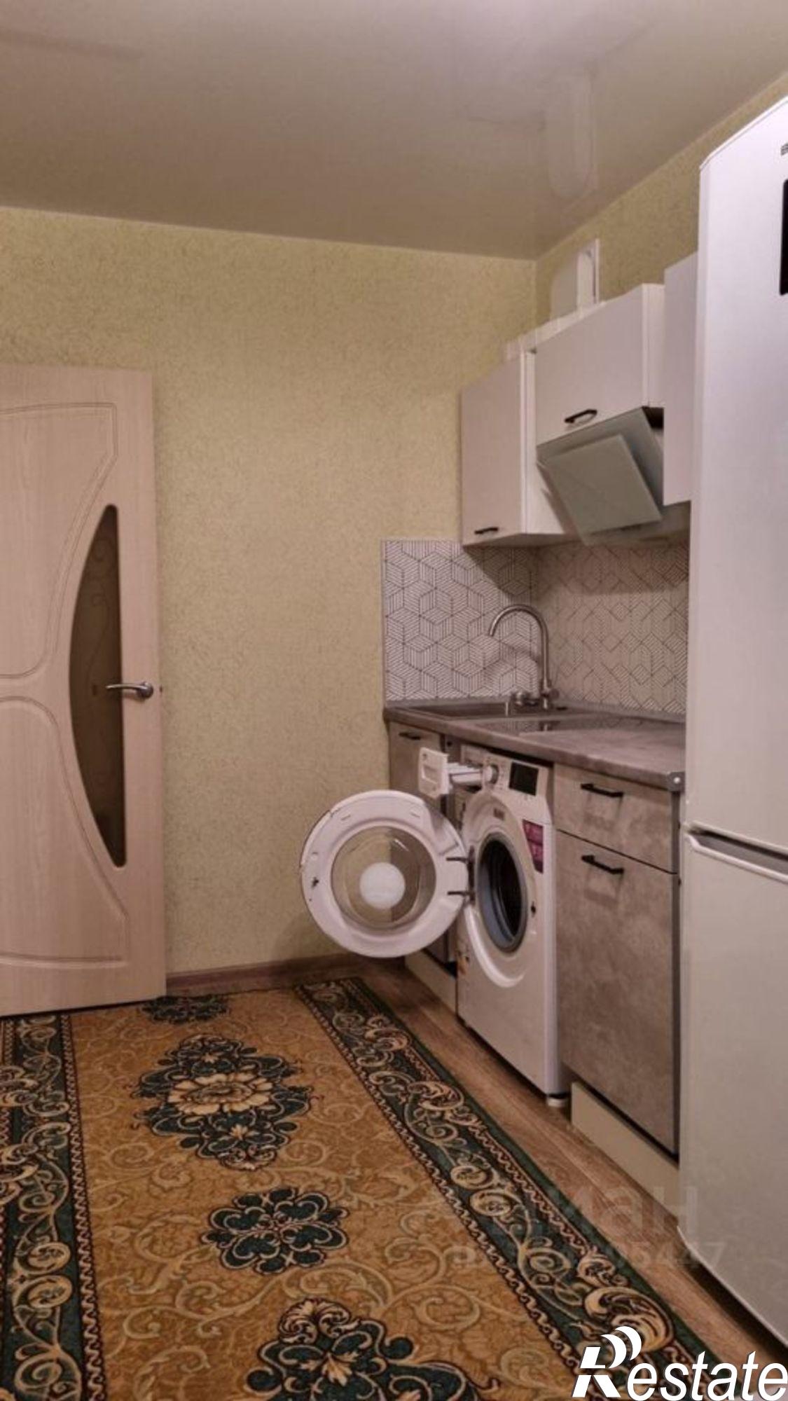 Сдать квартиру за 24 000 рублей на Лазурная улица, 32