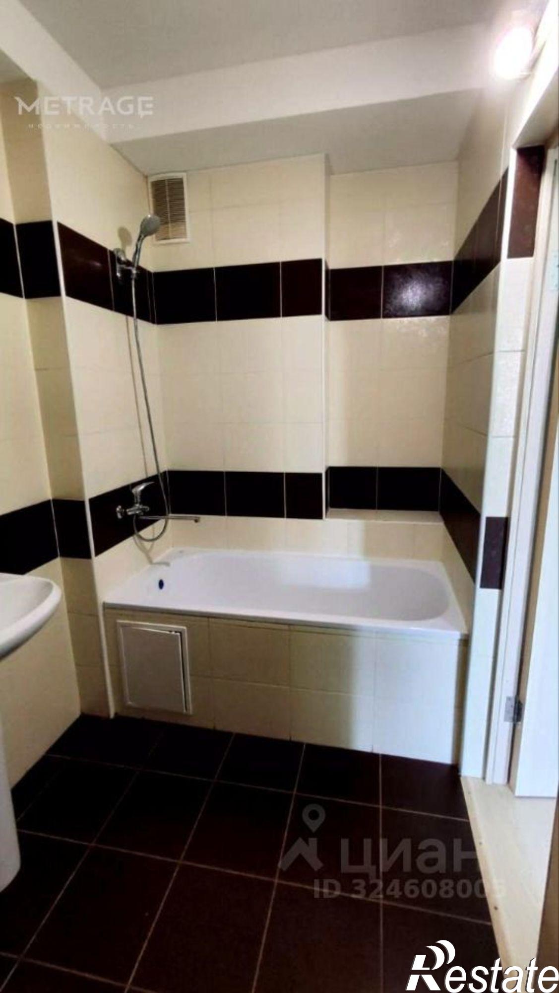 Сдать квартиру за 25 000 рублей на улица Петухова, 14