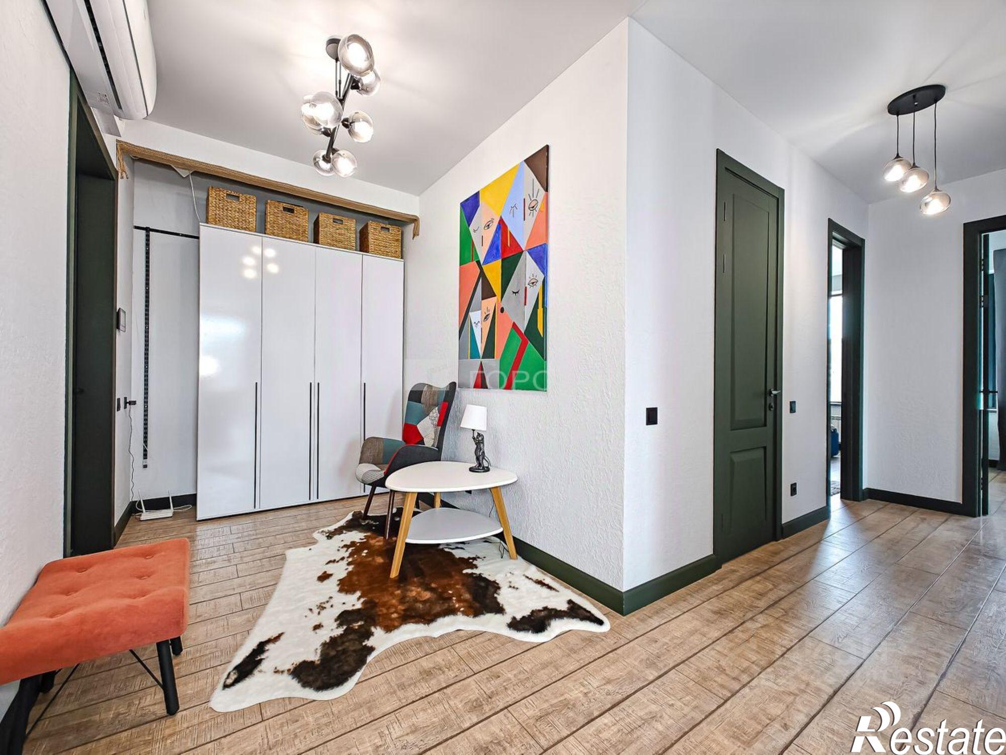 Сдать квартиру за 300 000 рублей на Новосибирск, Московская улица, 77