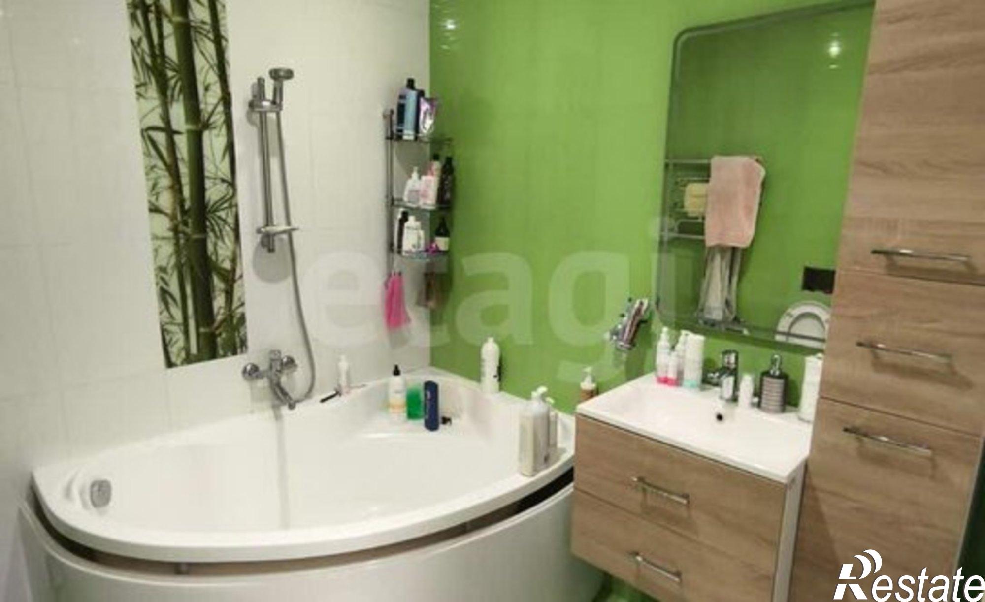 Купить квартиру за 14 200 000 рублей на улица Попова, 11/2