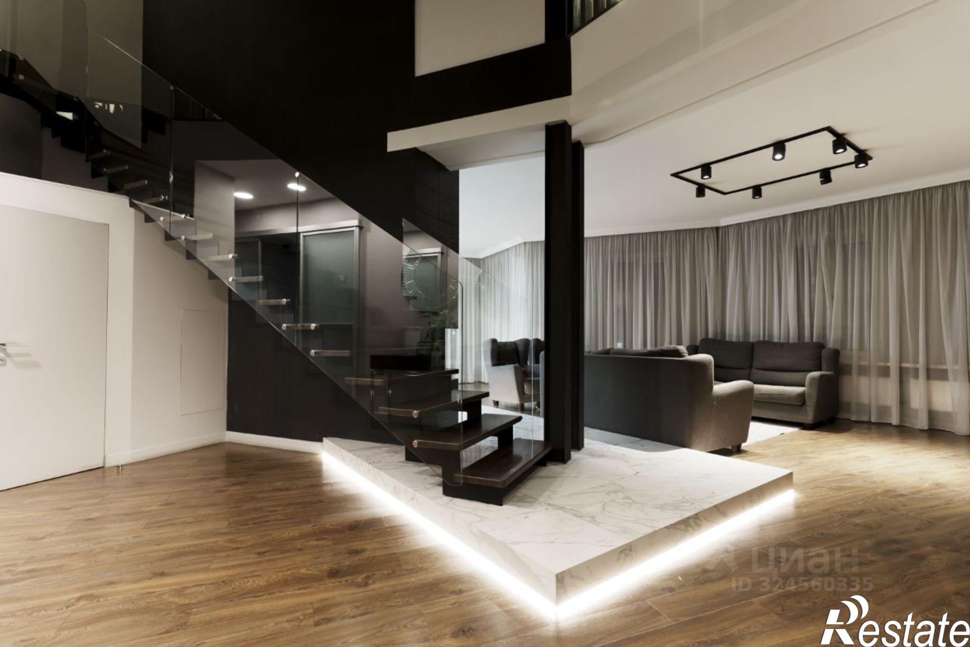 Купить квартиру за 37 000 000 рублей на Красный проспект, 153Б