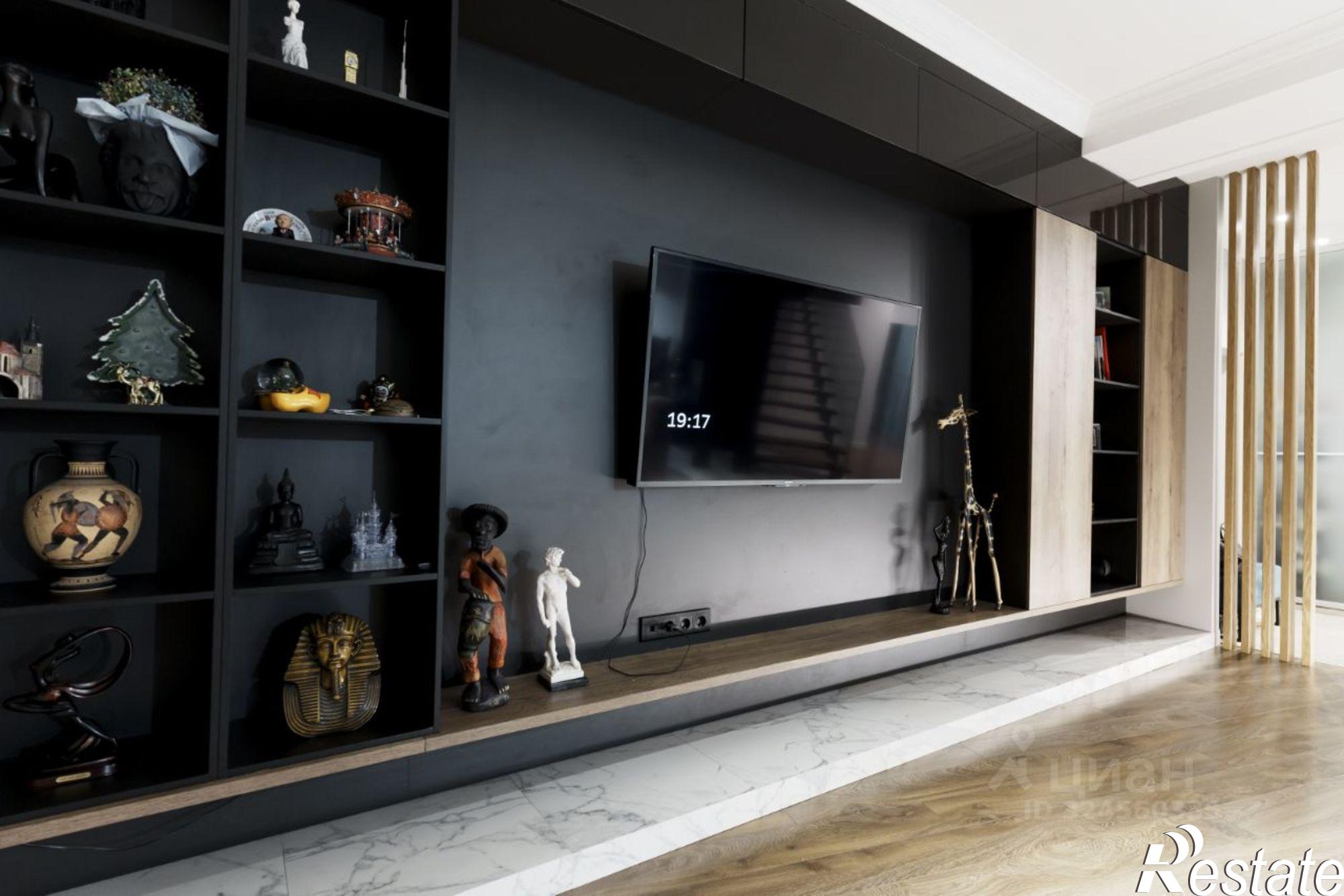 Купить квартиру за 37 000 000 рублей на Красный проспект, 153Б