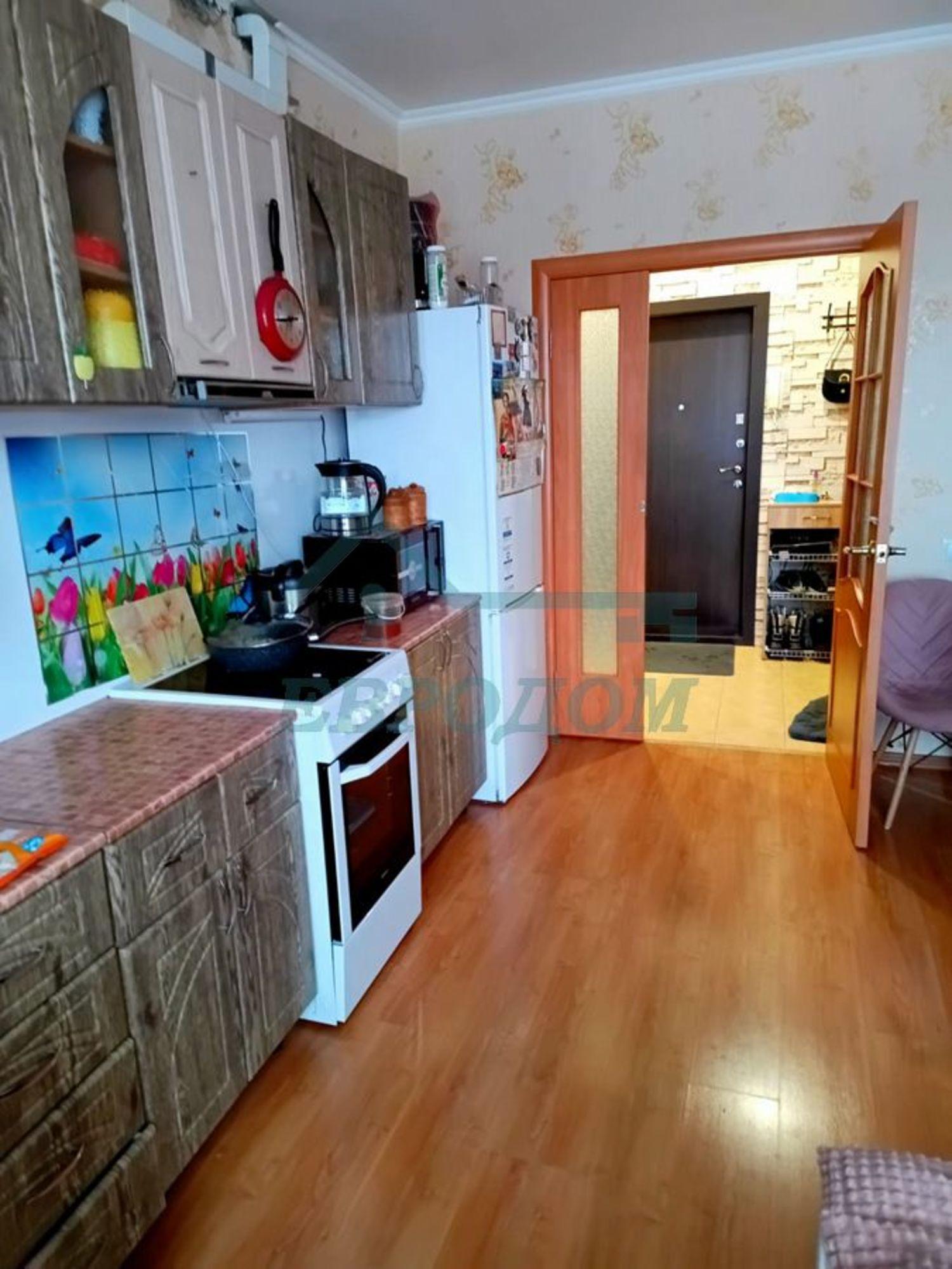 Купить квартиру за 5 300 000 рублей на р.п.Краснообск,103