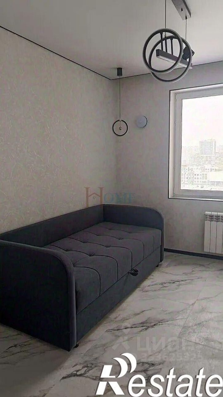 3-комн квартира улица Тюленина, 3,  д. 3